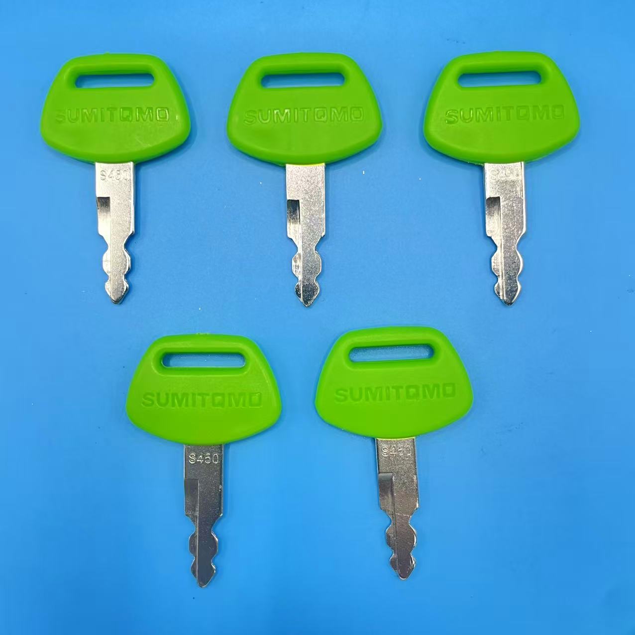 1/5/10PCS Green S450 Excavator - Heavy Equipment Logo のレビューと価格