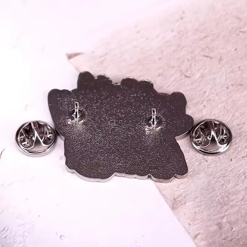 Music Logo Brooch Classic 80s  - Heavy Equipment Logo のレビューと価格