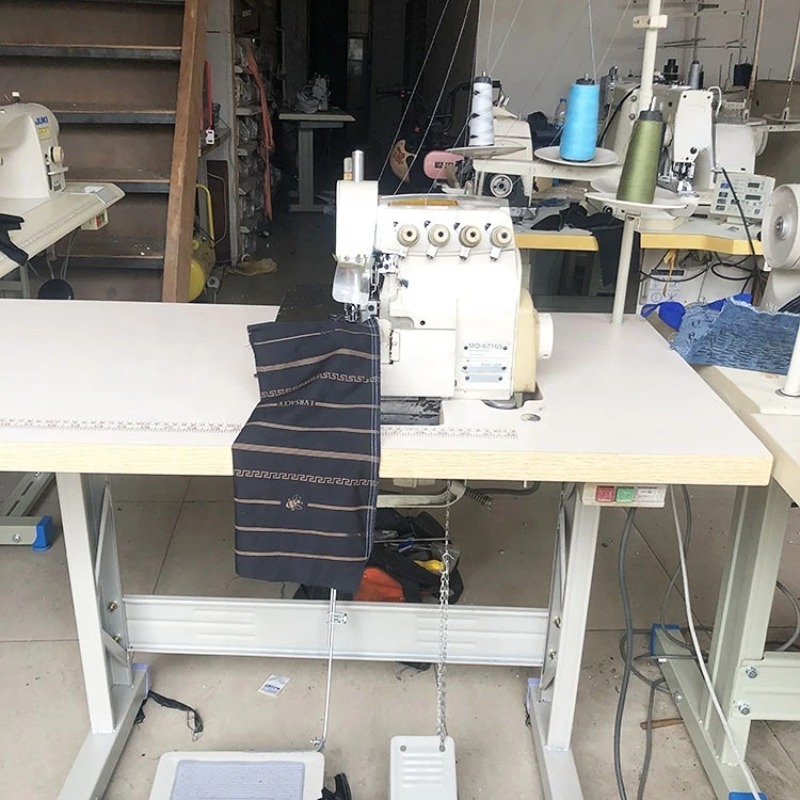 Industrial Overlocker Sewing M - Heavy Equipment Supplier のレビューと価格